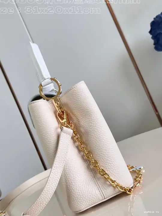 WIS LOUIS BB-31.5*20*11CM CAPUCINES VUITTON 0424